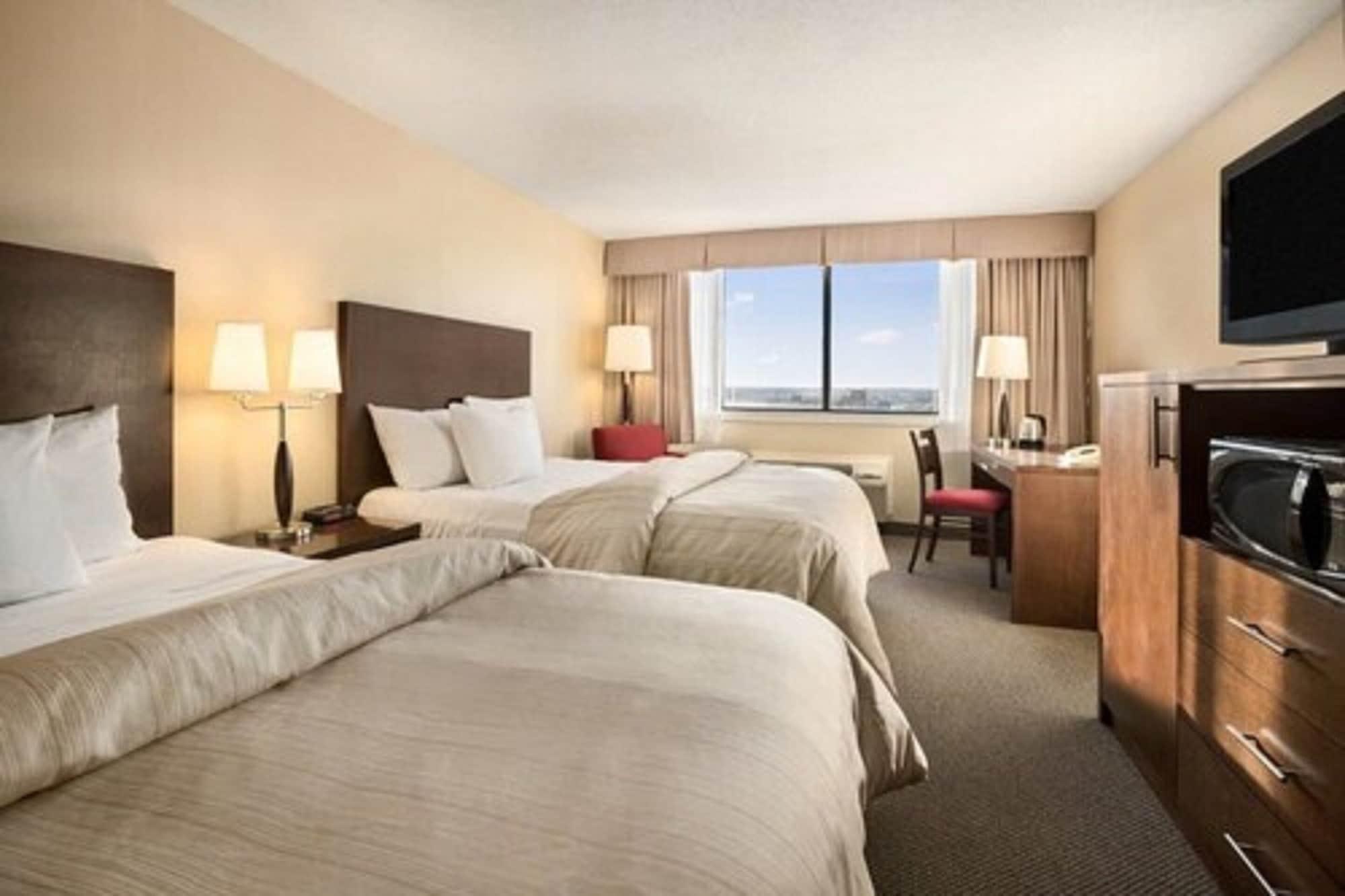 The Senator Hotel & Conference Center Timmins Eksteriør bilde